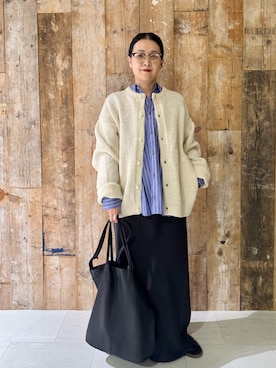 「かぐれ（カグレ）のコットンストライプレギュラーシャツ（シャツ/ブラウス）」を使った、クボさん（レディース・161cm）の秋コーディネート