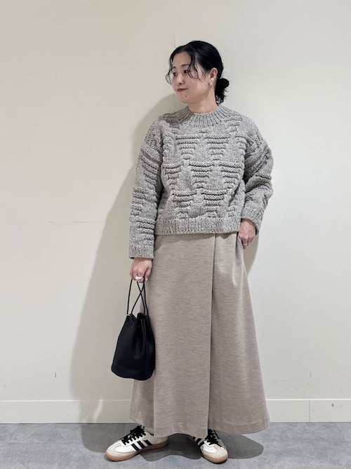 かぐれ（カグレ）の「ペルートライアングルニット（ニット/セーター