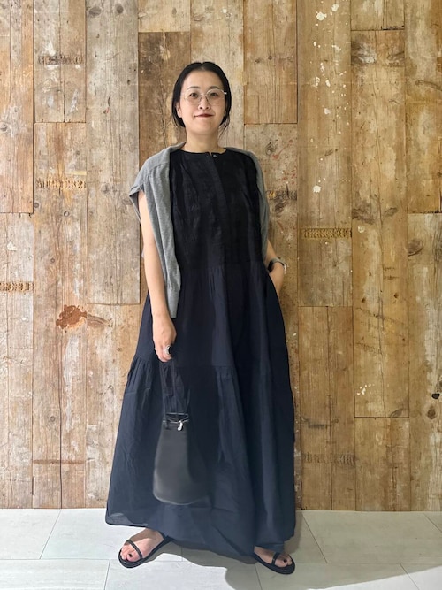 『2サイズ展開』フロント刺繍ノースリーブワンピース