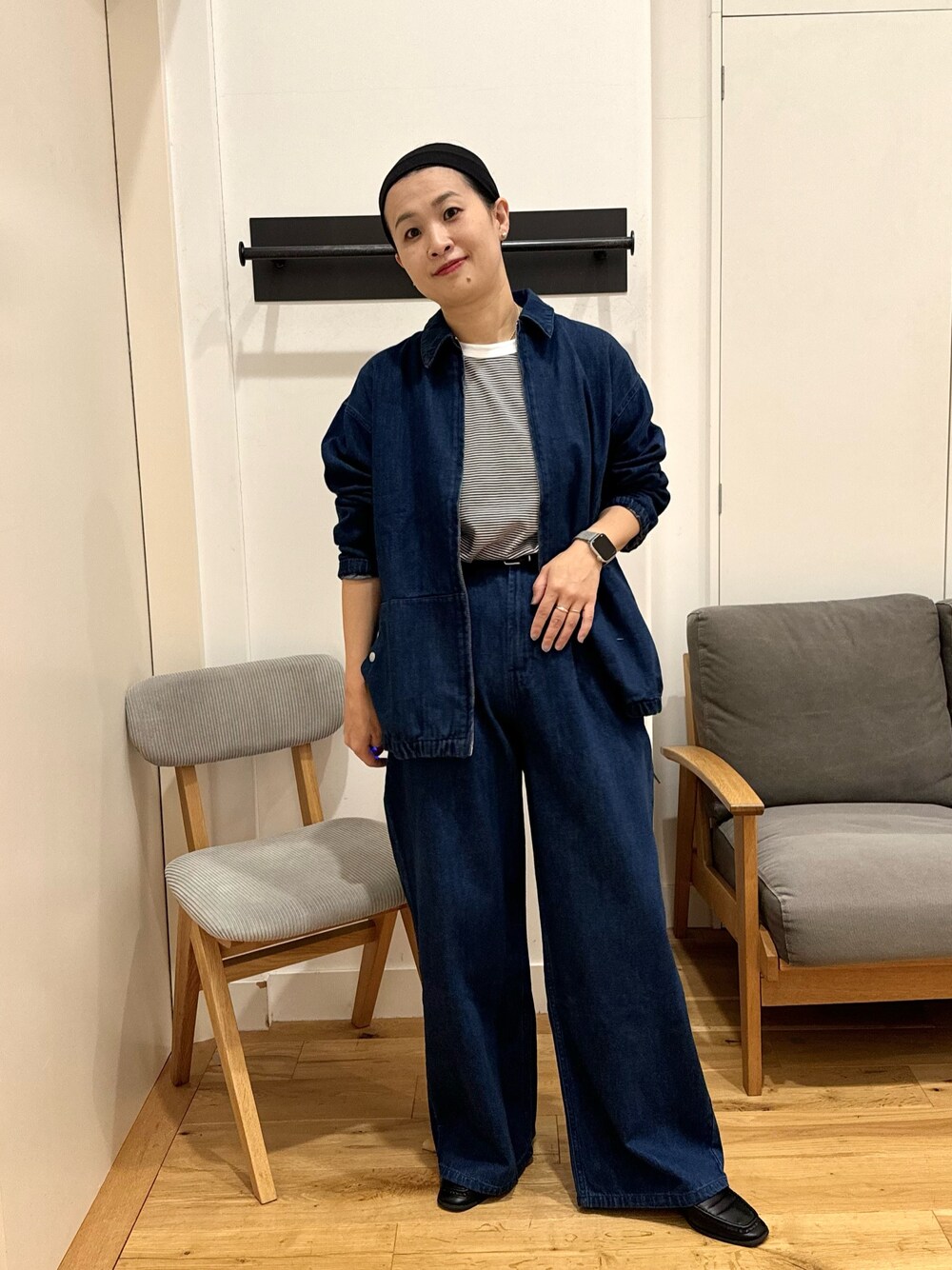 「レイヤードスタイル、お出かけコーデ、デニム、セットアップ、ボーダー、秋服準備はじめました、upper hights、Grow Organic、40代ファッション、アラフォー」｜「URBAN RESEARCH DOORSのDenim Tuck Wide Pants（デニムパンツ、ブルー系）」を使った、クボさん（レディース・161cm）の夏コーディネートの1枚目の写真