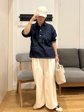 「かぐれ（カグレ）のコットン2タックワイドパンツ（その他パンツ）」を使った、クボさん（レディース・161cm）の秋コーディネート