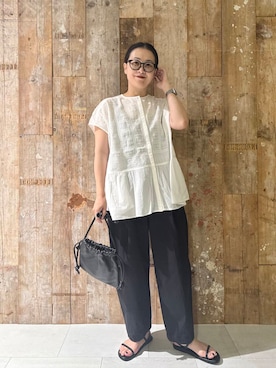 「かぐれ（カグレ）のフロント刺繍フレンチブラウス（シャツ/ブラウス）」を使った、クボさん（レディース・161cm）の夏コーディネート