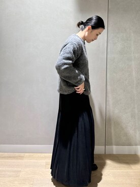 アルパカクルーネックプルオーバーを使った人気ファッション