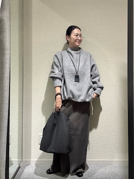 「かぐれ（カグレ）の『別注』ATELIER 4.5　LEATHER KEY CLOCHETTE（ネックレス、ブラック系）」を使った、クボさん（レディース・161cm）の秋コーディネート