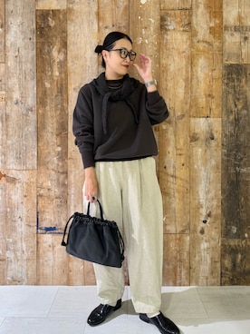 「アイテム（マフラー）」を使った、クボさん（レディース・161cm）の秋コーディネート