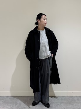 「グレーコーデ」｜「アイテム（ステンカラーコート）」を使った、クボさん（レディース・161cm）の冬コーディネート