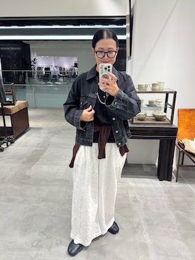 「かぐれ（カグレ）のHARi　WIDE SLEEVE DENIM JACKET（デニムジャケット、ブラック系）」を使った、クボさん（レディース・161cm）の夏コーディネート