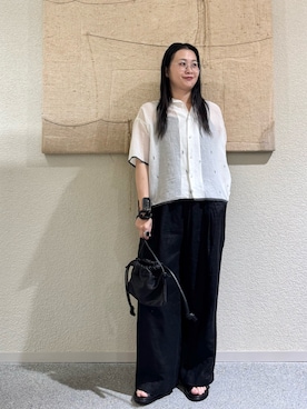 「かぐれ（カグレ）のジャムダニオープンカラーシャツ（シャツ/ブラウス、ホワイト系）」を使った、クボさん（レディース・161cm）の春コーディネート