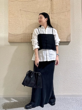 「かぐれ（カグレ）のリネンレギュラーボックスシャツ（シャツ/ブラウス、ホワイト系）」を使った、クボさん（レディース・161cm）の春コーディネート