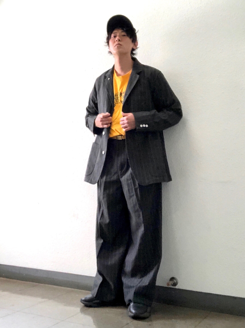 「ファッションを楽しもう、大人カジュアル、GU、beautiful people、GU×beautiful people、カバーオール、ビッグシルエット、休日コーデ、モノトーン、オーバーサイズ、きれいめカジュアル、秋のコーデ、秋服コーデ、セットアップ、セットアップスタイル」｜「GUのアイテム（カバーオール、グレー系）」を使った、joeさん（メンズ・167cm）の秋コーディネートの1枚目の写真