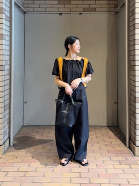 「SENSE OF PLACE by URBAN RESEARCH(センスオブプレイスバイアーバンリサーチ)のバレルレッグチノパンツ(その他パンツ、ブラック系)」を使った、hanaさん(レディース・154cm)の夏コーディネート