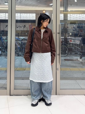 「アイテム（デニムパンツ）」を使った、hanaさん（レディース・151cm）の秋コーディネート