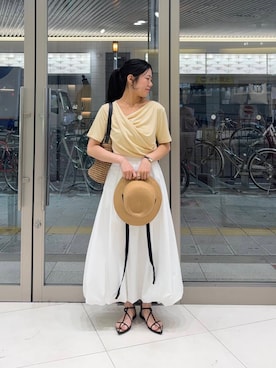 「綺麗めコーデ」｜「アイテム（アクセサリー）」を使った、hanaさん（レディース・151cm）の春コーディネート