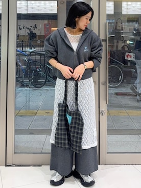 「SENSE OF PLACE by URBAN RESEARCH（センスオブプレイスバイアーバンリサーチ）のアイテム（トートバッグ）」を使った、hanaさん（レディース・151cm）の秋コーディネート