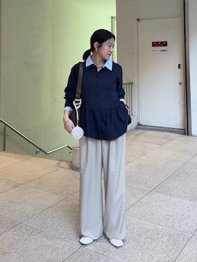 「SENSE OF PLACE by URBAN RESEARCH(センスオブプレイスバイアーバンリサーチ)の『イージーケア/速乾/UVカット/接触冷感』ツータックルーズスラックス(スラックス、ベージュ系)」を使った、hanaさん(レディース・154cm)の春コーディネート