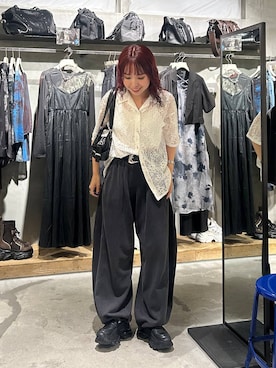 「PAGEBOY（ページボーイ）のスタッズZIPミニボストンバッグ（ショルダーバッグ、ブラック系）」を使った、fokanon0622さん（レディース・157cm）の秋コーディネート