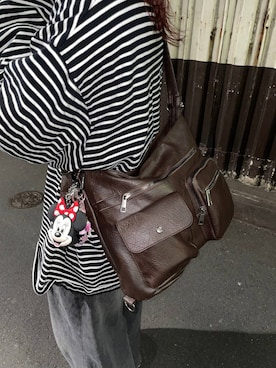 「PBLIM（ページボーイリム）の《UNISEX/３WAYで使える》７ポケットショルダーバッグ（ショルダーバッグ、ブラウン系）」を使った、fokanon0622さん（レディース・157cm）の春コーディネート