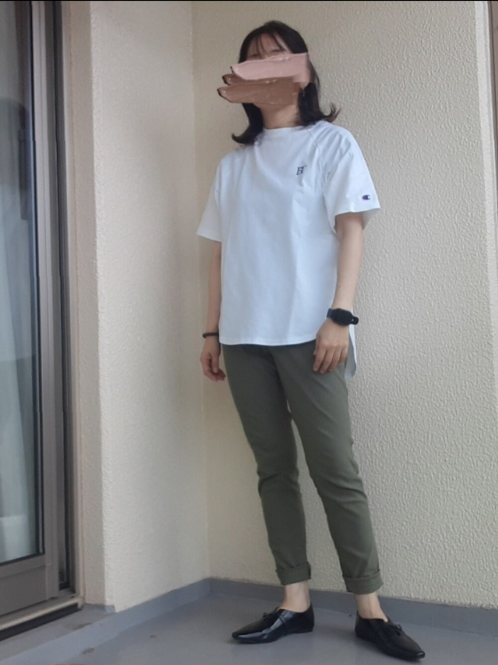 「ラグランTシャツ、スキニー」｜「Championのアイテム（Tシャツ/カットソー、ホワイト系）」を使った、jamさん（レディース・161cm）の夏コーディネートの1枚目の写真