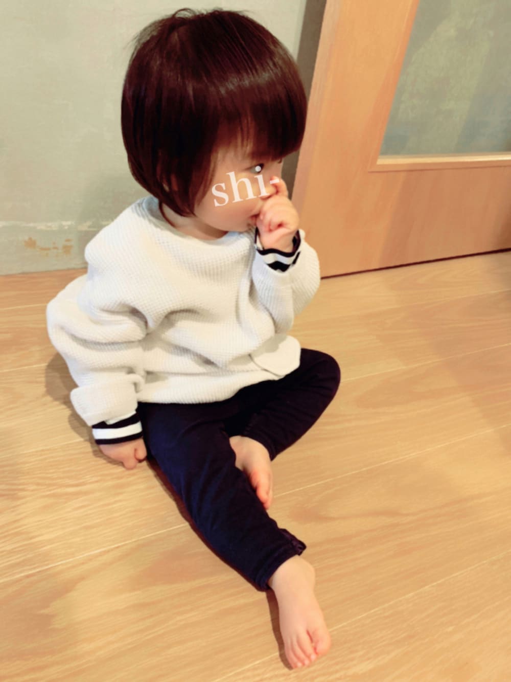 「ニット、シンプル、レギンス、レイヤードスタイル、ロンパース、キッズコーデ、Polo Ralph Lauren、ZARA KIDS、ネイビー×ホワイト、1歳、おんなのこ、1歳4ヶ月、ボーダー」｜「POLO RALPH LAURENのアイテム（レギンス/スパッツ、ブルー系）」を使った、shiaaaさん（キッズ・70cm）の秋コーディネートの1枚目の写真