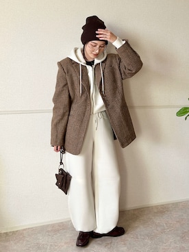 「アイテム（スウェットパンツ）」を使った、kocoaさん（レディース・160cm）の冬コーディネート