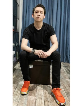 「PULL&BEAR（プルアンドベア）のアイテム（トップス）」を使った、Martin Bravoさん（メンズ・175cm）の秋コーディネート