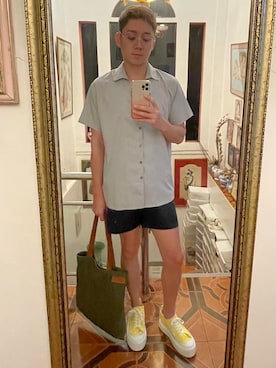「gray」｜Martin Bravoさん（メンズ・175cm）の秋コーディネート