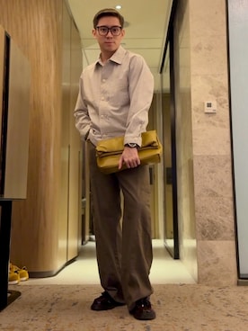 「UNIQLO（ユニクロ）のアイテム（トップス、グレー系）」を使った、Martin Bravoさん（メンズ・175cm）の春コーディネート