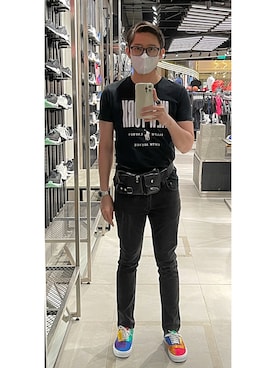 「black」｜「アイテム（腕時計）」を使った、Martin Bravoさん（メンズ・175cm）の冬コーディネート