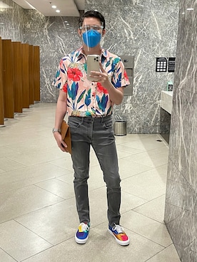 「LGBT」｜「アイテム（腕時計）」を使った、Martin Bravoさん（メンズ・175cm）の秋コーディネート