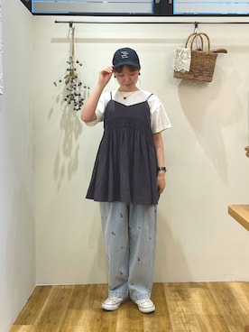 「Tシャツ×デニム」｜「アイテム（ワンピース/ドレス）」を使った、かこさん（レディース・157cm）の春コーディネート