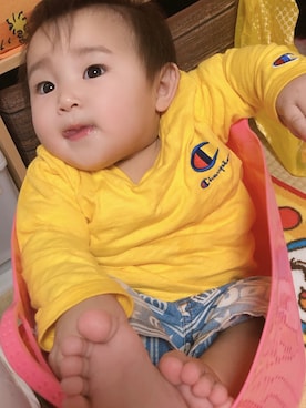 「Champion（チャンピオン）のアイテム（Tシャツ/カットソー、イエロー系）」を使った、yuchan (相互フォロー)さん（キッズ・100cm）の秋コーディネート