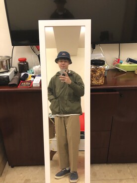「plain-me（プレインミー）のアイテム（チノパンツ）」を使った、Pochen さん（メンズ・170cm）の秋コーディネート