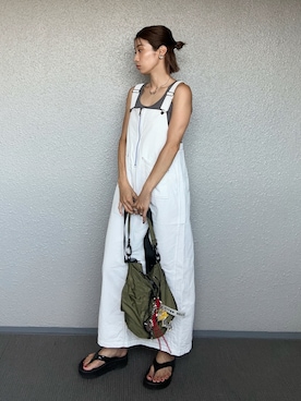 「OOFOS（ウーフォス）のアイテム」を使った、まーさんさん（骨格ナチュラル・レディース・162cm）の夏コーディネート