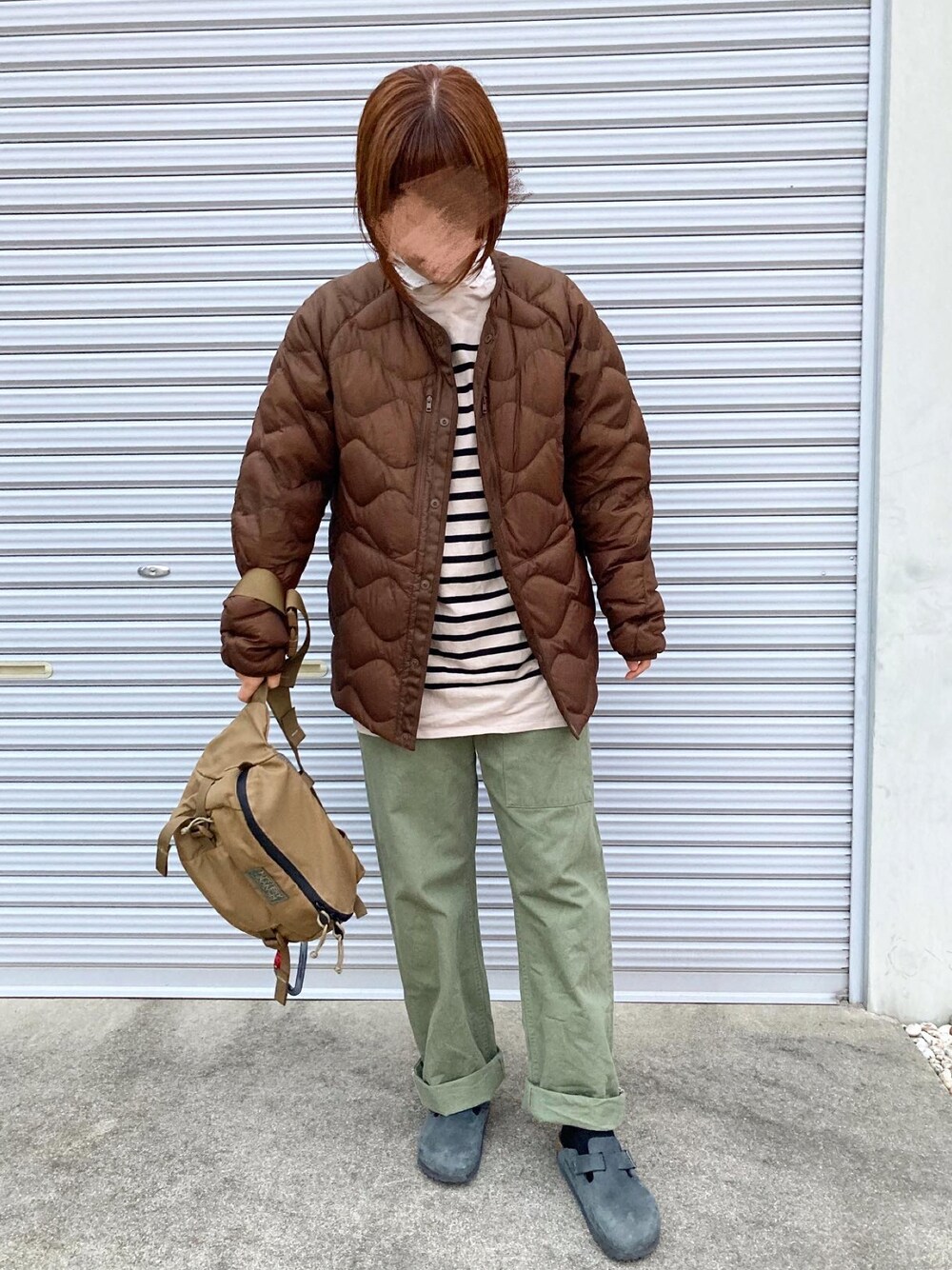 「ユニクロ、UNIQLO、ウルトラライトダウン、orcival、TICCA、birkenstock、ビルケンシュトック、カーゴパンツ、カジュアルコーデ、ミステリーランチ」｜「TICCAの【TICCA】アーミーパンツ WOMEN（カーゴパンツ、グリーン系）」を使った、puuuupiiii2720さん（レディース・158cm）の冬コーディネートの1枚目の写真