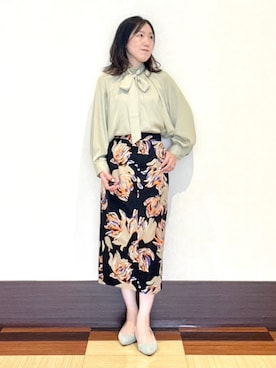 「フラワープリント」｜「アイテム（その他）」を使った、yuuさん（レディース・161cm）の秋コーディネート