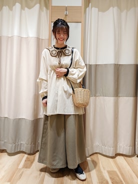 「Samansa Mos2（サマンサ モスモス）のウィローショルダーカゴバッグ（かごバッグ、ブラウン系）」を使った、しばちゃんさん（レディース・156cm）の春コーディネート