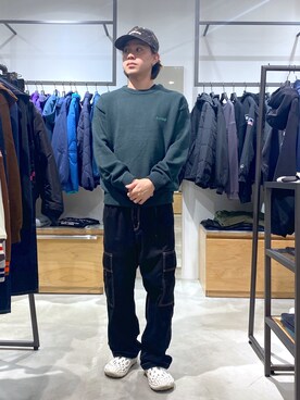 「XLARGE（エクストララージ）のSTANDARD LOGO CREWNECK KNIT（ニット/セーター、グリーン系）」を使った、宮田和正さん（メンズ・165cm）の秋コーディネート