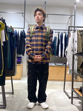 「XLARGE（エクストララージ）のXLARGE FUNKY RECORDS L/S SHIRT（シャツ/ブラウス、オレンジ系）」を使った、宮田和正さん（メンズ・165cm）の夏コーディネート