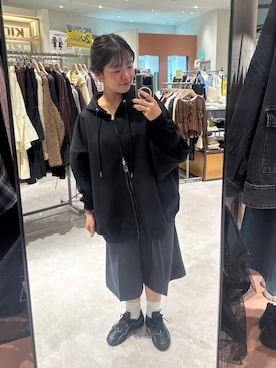 「LOWRYS FARM（ローリーズファーム）のアイテム（タンクトップ）」を使った、ことさん（レディース・155cm）の秋コーディネート