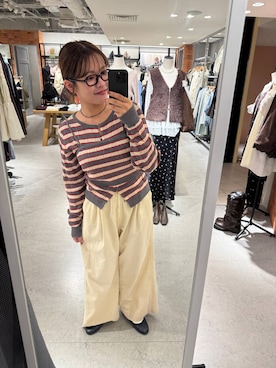 「LOWRYS FARM（ローリーズファーム）のバレエシューズ 1049086（バレエシューズ、ブラック系）」を使った、ことさん（レディース・154cm）の秋コーディネート