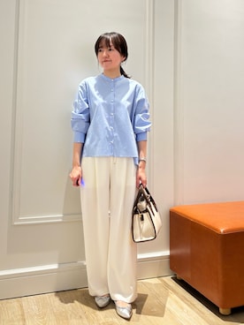 「MICO COULIER（ミコクリエ）のパール釦ペプラムブラウス（シャツ/ブラウス、ブルー系）」を使った、KATAYAMAさん（レディース・156cm）の春コーディネート