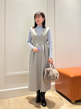 「MICO COULIER（ミコクリエ）のスーパーストレッチ ラメリブローネックプルオーバーニット（ニット/セーター）」を使った、KATAYAMAさん（レディース・156cm）の秋コーディネート