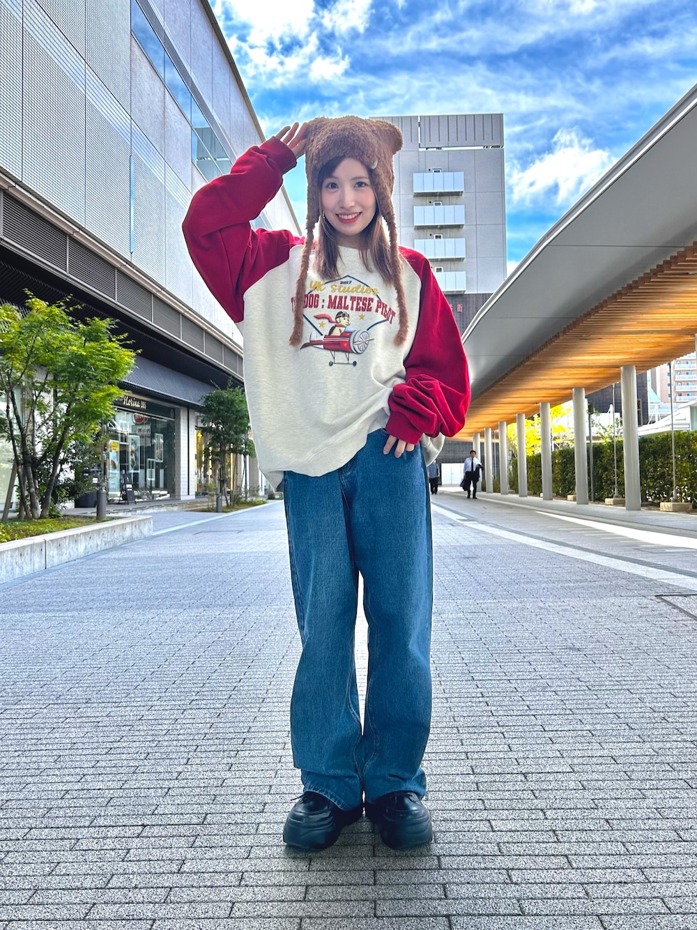「OVERRIDE 、OVERRIDE金沢、ストリート、くまさん、くま耳、モフモフ」｜「OVERRIDEのOVERRIDE  KNIT FURRY BEAR GUIDE / オーバーライド（ニットキャップ/ビーニー、ブラウン系）」を使った、ひかるさん（レディース・153cm）の秋コーディネートの1枚目の写真