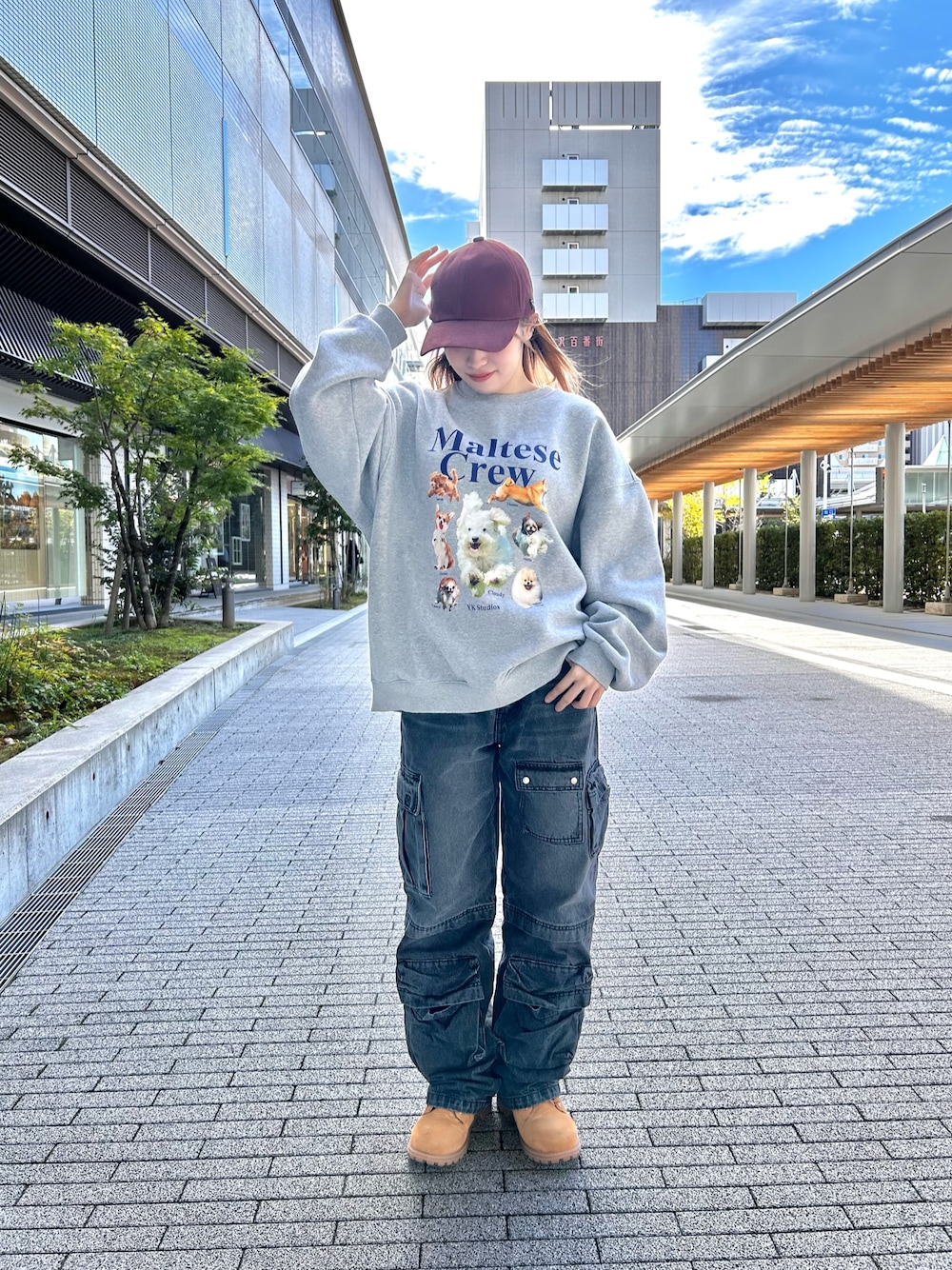 「OVERRIDE 、OVERRIDE金沢、ストリート、デニム、キャップ、キャップコーデ」｜「arthのarth  Nubuck Leather Cap / アース（キャップ、ブラック系）」を使った、ひかるさん（レディース・153cm）の秋コーディネートの1枚目の写真