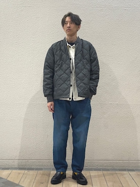 「シップス」｜「アイテム（ブルゾン）」を使った、徳山さん（メンズ・177cm）の冬コーディネート