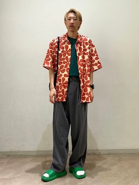 「SHIPS any（シップス エニィ）のアイテム（スラックス）」を使った、徳山さん（メンズ・177cm）の夏コーディネート