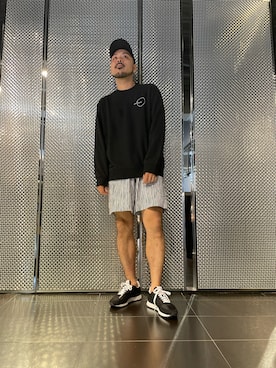 「真夏のアクティブスタイル」｜「アイテム（スウェット）」を使った、Ponzさん（メンズ・179cm）の夏コーディネート