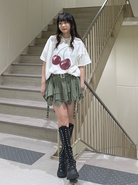 「jouetie（ジュエティ）のチェリーワンショルルーズTシャツ（T Shirts、ホワイト系）」を使った、KANONさん（レディース・158cm）の春コーディネート