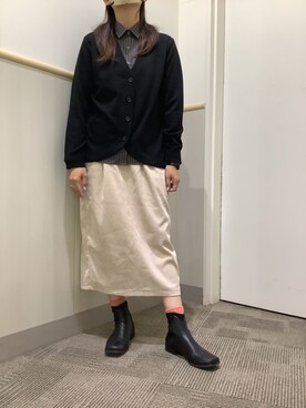 「TOKYO SHIRTS（トウキョウシャツ）の裾丸Ｖネックニットカーディガン（カーディガン/ボレロ）」を使った、BRICK HOUSE by Tokyo Shirts 筑紫野イオンモール店さん（レディース・164cm）の冬コーディネート