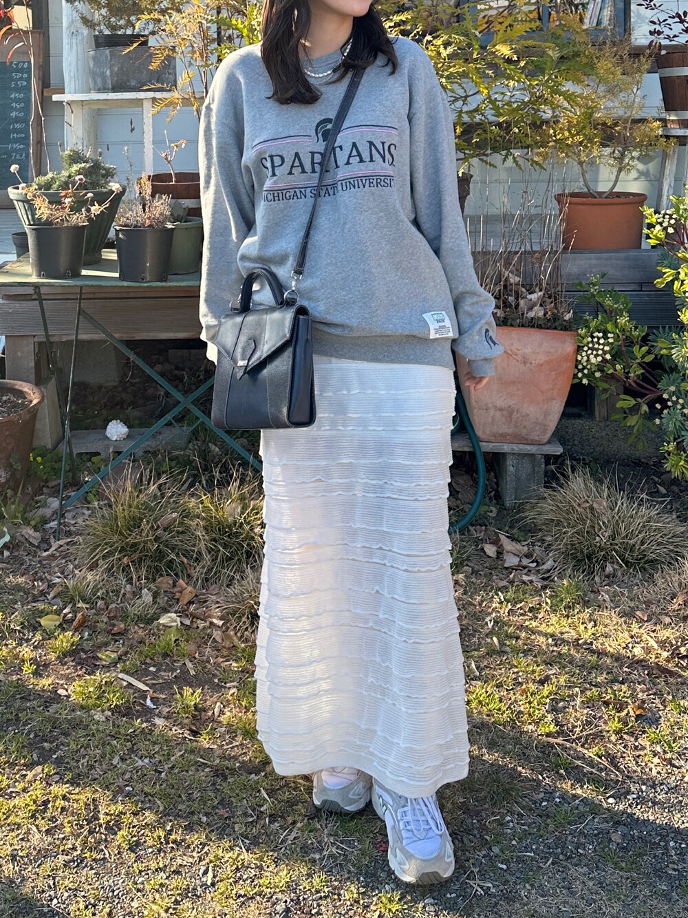 NEW BALANCEのアイテムを使った「フリルスカート」の人気